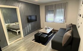 Apartmani Mira