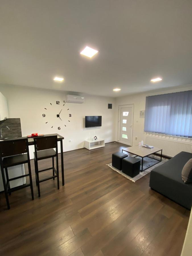 Apartmani Mira Палич Экстерьер фото